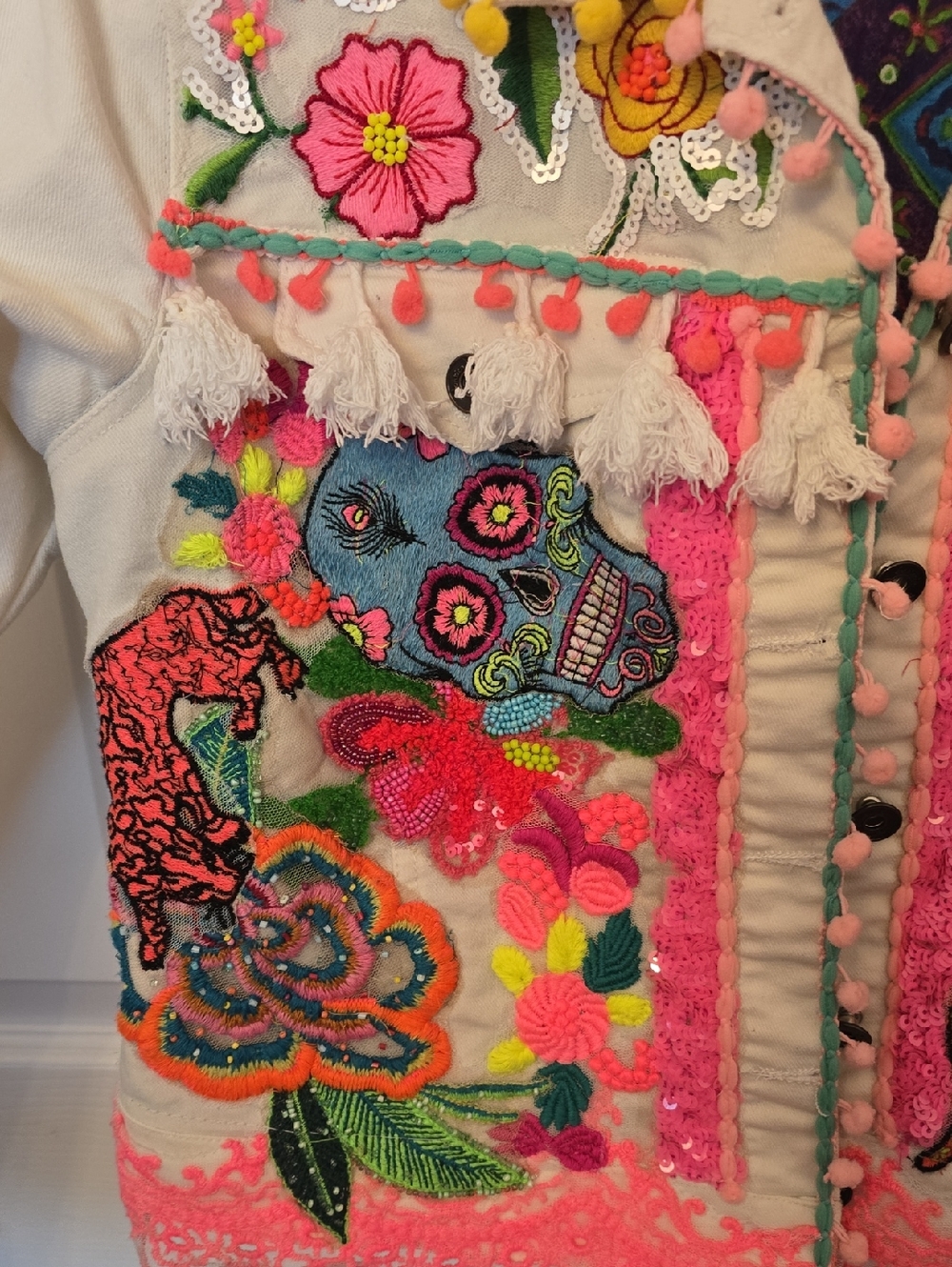 Frida Kahlo / Día de Muertos Embellished Jacket - Picture 5 of 7